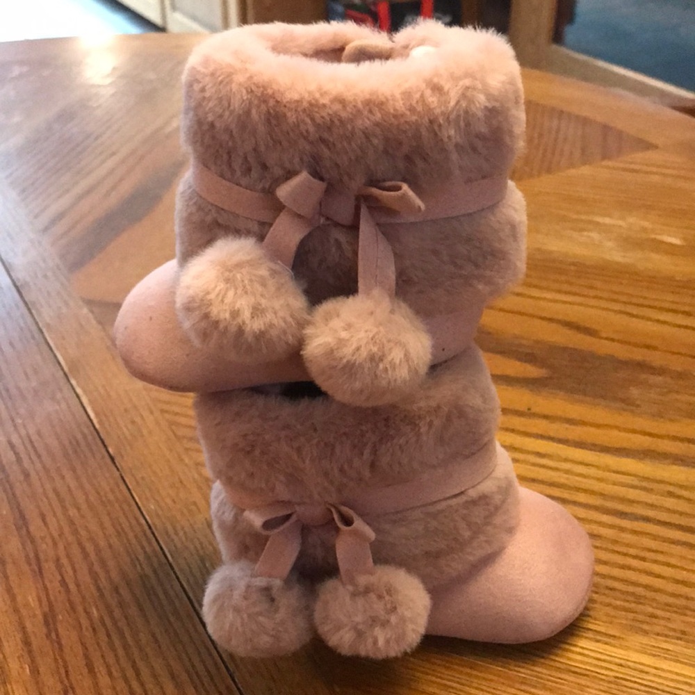 Stepping Stone Rose pink boots 6 to 9 months.